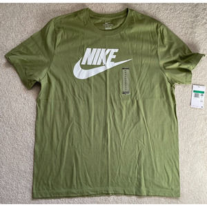 Nike Short Sleeve Mens Tee T Shirt Athletic Green XL Swoosh Logo NWT